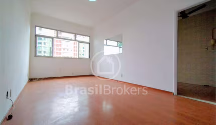 Desfrute de um apartamento aconchegante no Méier, com 3 quartos.