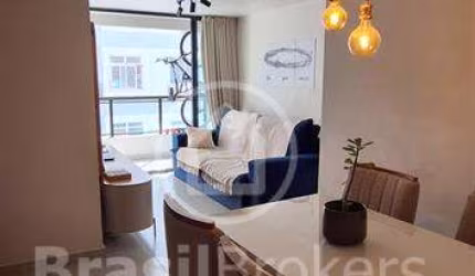 Apartamento todo reformado com dois quartos  em Ramos