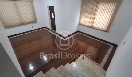 Casa ampla em Del Castilho
