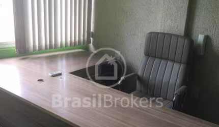 Excelente sala comercial em Madureira