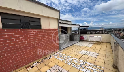 2 Apartamentos com preço de 1 - Pertinho do mercadão de Madureira
