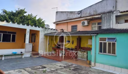 Casa à venda com 269,00m² e 5 quartos em Rocha Miranda, Rio de Janeiro - rj