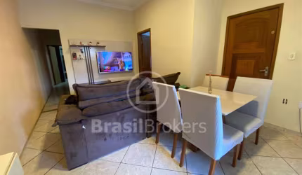 Excelente casa de frente de rua  104 m Quintino