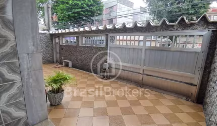 Casa à venda com 450,00m² e 3 quartos em Vista Alegre, Rio de Janeiro - rj