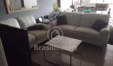 Casa à venda com 200,00m² e 3 quartos em Ramos, Rio de Janeiro - rj
