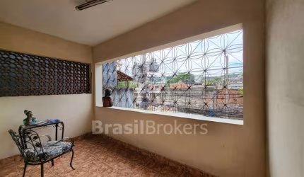 Casa à venda com 200,00m² e 4 quartos em Benfica, Rio de Janeiro - rj