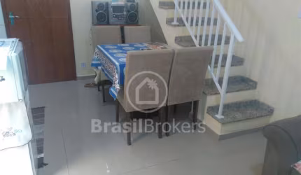 Casa de Vila à venda com 95,00m² e 3 quartos em Sampaio, Rio de Janeiro - rj