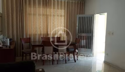 Casa à venda com 365,00m² e 5 quartos em Cachambi, Rio de Janeiro - rj
