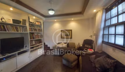 Casa à venda com 234,00m² e 2 quartos em Lins de Vasconcelos, Rio de Janeiro - rj
