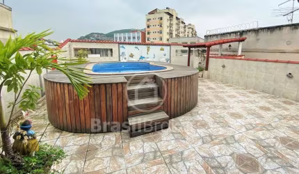 Casa à venda com 244,00m² e 4 quartos em Madureira, Rio de Janeiro - rj