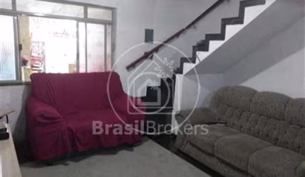 Casa à venda com 249,00m² e 3 quartos em Bangu, Rio de Janeiro - rj