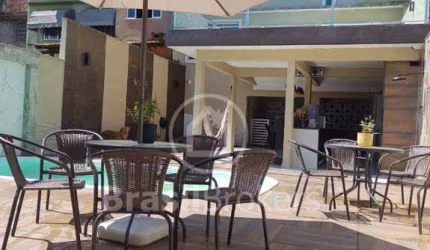 Casa à venda com 200,00m² e 4 quartos em Parque Anchieta, Rio de Janeiro - rj