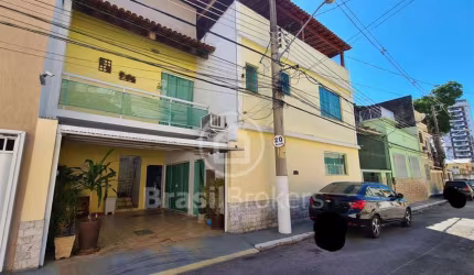 Casa 4 quartos, sendo 1 suíte