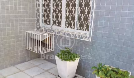 Casa de Condomínio 3 quartos, sendo 2 suítes
