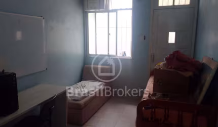 Casa 6 quartos, sendo 3 suítes