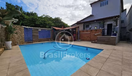 Casa com 4 Quartos à venda, 260m² com infra - Méier-RJ