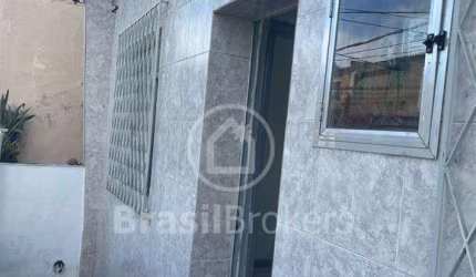 CASA FRENTE DE RUA EM PIEDADE -155 MIL