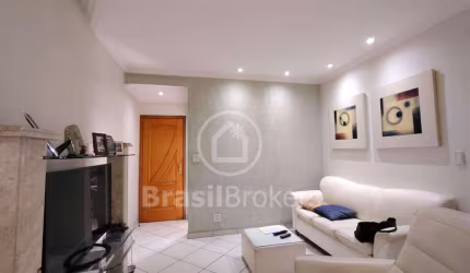Apartamento Frente Varandão 01 Quarto com Dependência