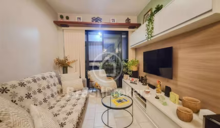 Cobertura duplex reformado – 3 quartos, 4 vagas – Rua Garibaldi, com 123 m²
