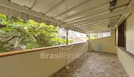 Casa reformada, com 267 m² e 4 quartos no Andaraí.