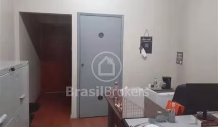 Sala comercial no Centro