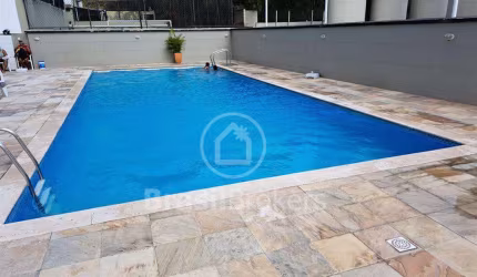 Rio Comprido! Dois quartos com varanda, vaga de garagem e sensacional infra.