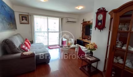 Apartamento de 3 quartos (1 suíte) com 108 m², duas varandas e vaga de garagem a 6 minutos do Shopping Tijuca