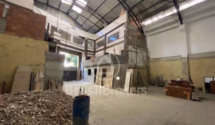 Galpão / Depósito / Armazém com 3 Quartos com 571m² no Caju