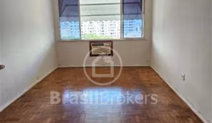 Apartamento à venda com 2 quartos com 1 vaga e 98m²!!!