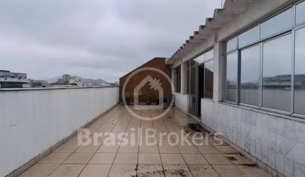 Cobertura Duplex de 206 m² com 3 quartos, 2 vagas e terraço panorâmico!