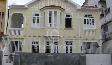 Casa à venda com 543,00m² e 5 quartos em São Cristóvão, Rio de Janeiro - rj