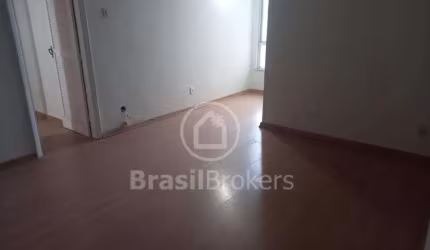 Apartamento  em localização impar, 5 minutos da Praça Saens Pena