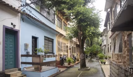 Casa 3 quartos, sendo 2 suítes