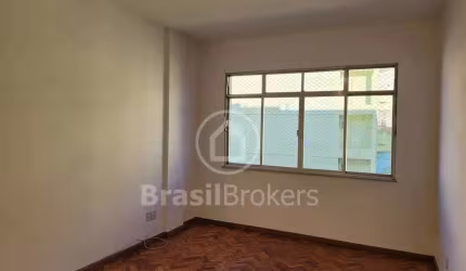 Tijuca: Apartamento moderno e aconchegante com 2 quartos, 1 vaga e documentação impecável!