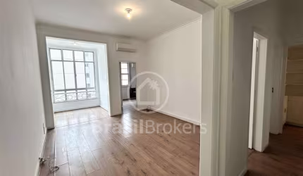Clássico e Elegante: Apartamento Art Déco no  Posto 6 em Copacabana com 91m²