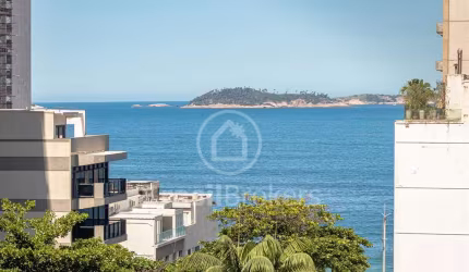 Lindo apartamento em centro de terreno com vista maravilhosa para o mar do Leblon