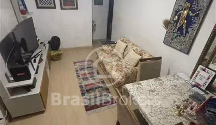 Flamengo  2 quartos dependências 70 m²