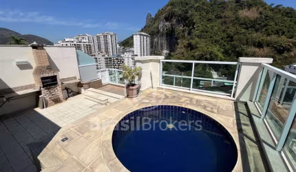 Vendo cobertura de 4 quartos  e 3 vagas com infraestrutura de clube, na Rua Assunção próximo ao metrô, Hospital Samaritano e Botafogo Praia Shopping.