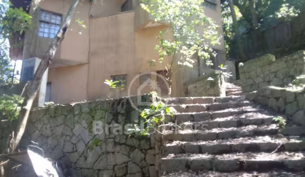 Casa à venda com 218,00m² e 5 quartos em Lagoa, Rio de Janeiro - rj