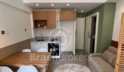 Apartamento tipo studio reformado em Santa Teresa