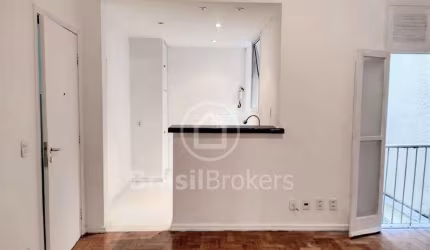 Apartamento à venda no Cosme Velho com 2 quartos e 61 metros