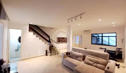 Casa de Vila à venda com 131,00m² e 3 quartos em Botafogo, Rio de Janeiro - rj