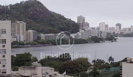 Apartamento à venda no Jardim Botânico com 2 quartos com infraestrutura completa