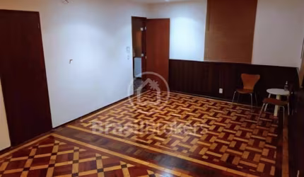 Casa comercial em Botafogo