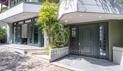 Casa à venda com 876,00m² e 5 quartos em Laranjeiras, Rio de Janeiro - rj