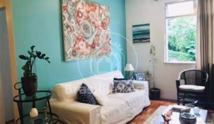 Apartamento 2 quartos, sendo 1 suíte