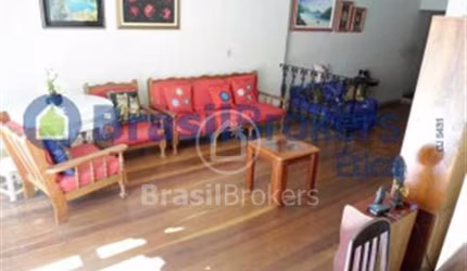 CONDOMINIO DO EDIFICIO ALGARVIO - Casa 5 quartos, sendo 2 suítes