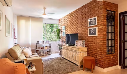 Humaitá - Apartamento com 101m² no IPTU, vista para o verde.