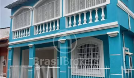 CASA DUPLEX PRÓXIMA AO COMÉRCIO DA FREGUESIA