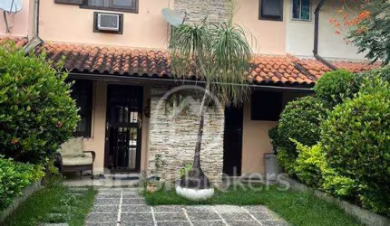 Casa com piscina e churrasqueira no Anil, Jacarepaguá!